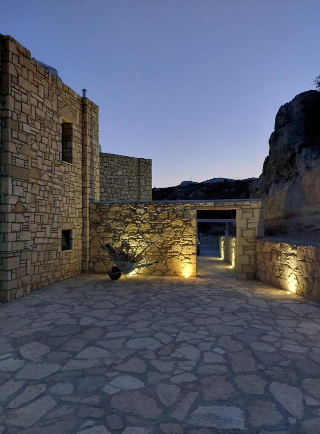 Evilia Luxury Villa Amoopi Dış mekan fotoğraf
