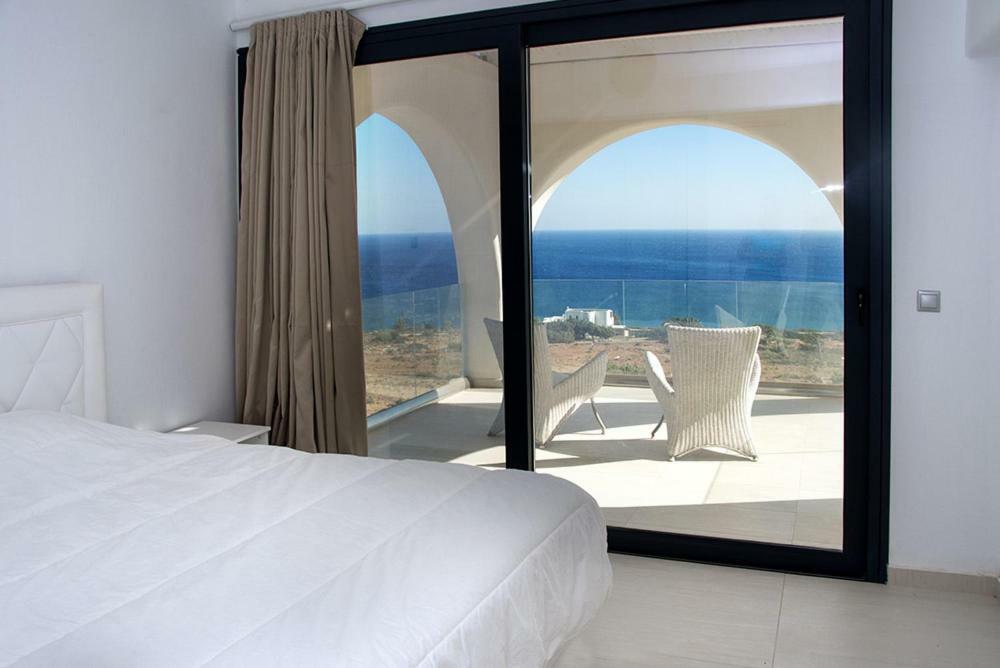 Evilia Luxury Villa Amoopi Dış mekan fotoğraf